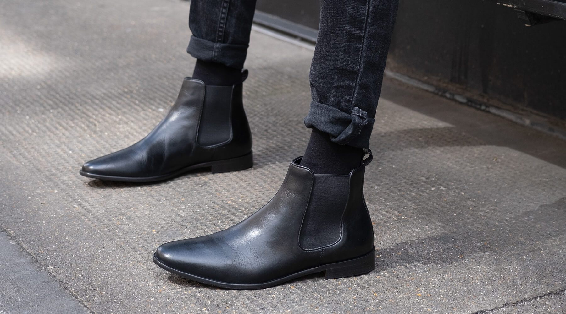 krave Umeki Retningslinier How To Wear Black Chelsea Boots In Summer | Walk London