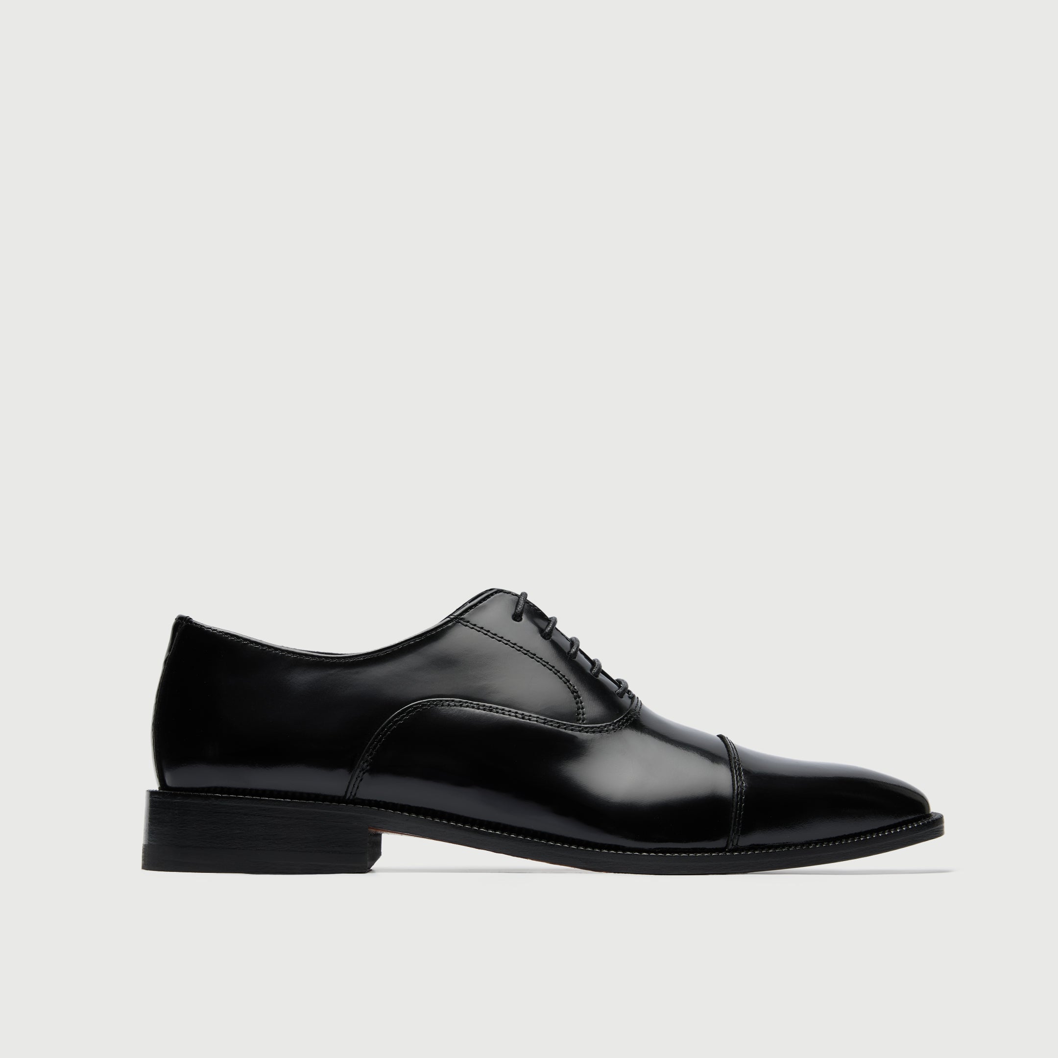 Walk London Mens Eton Oxford Toe-Cap in Smooth Black Leather