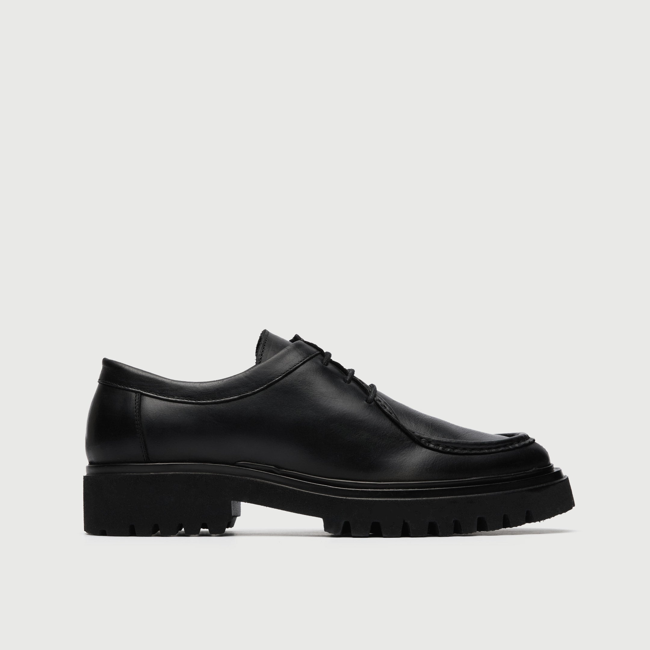 Walk London Men's Boston Apron Shoe in Black Leather