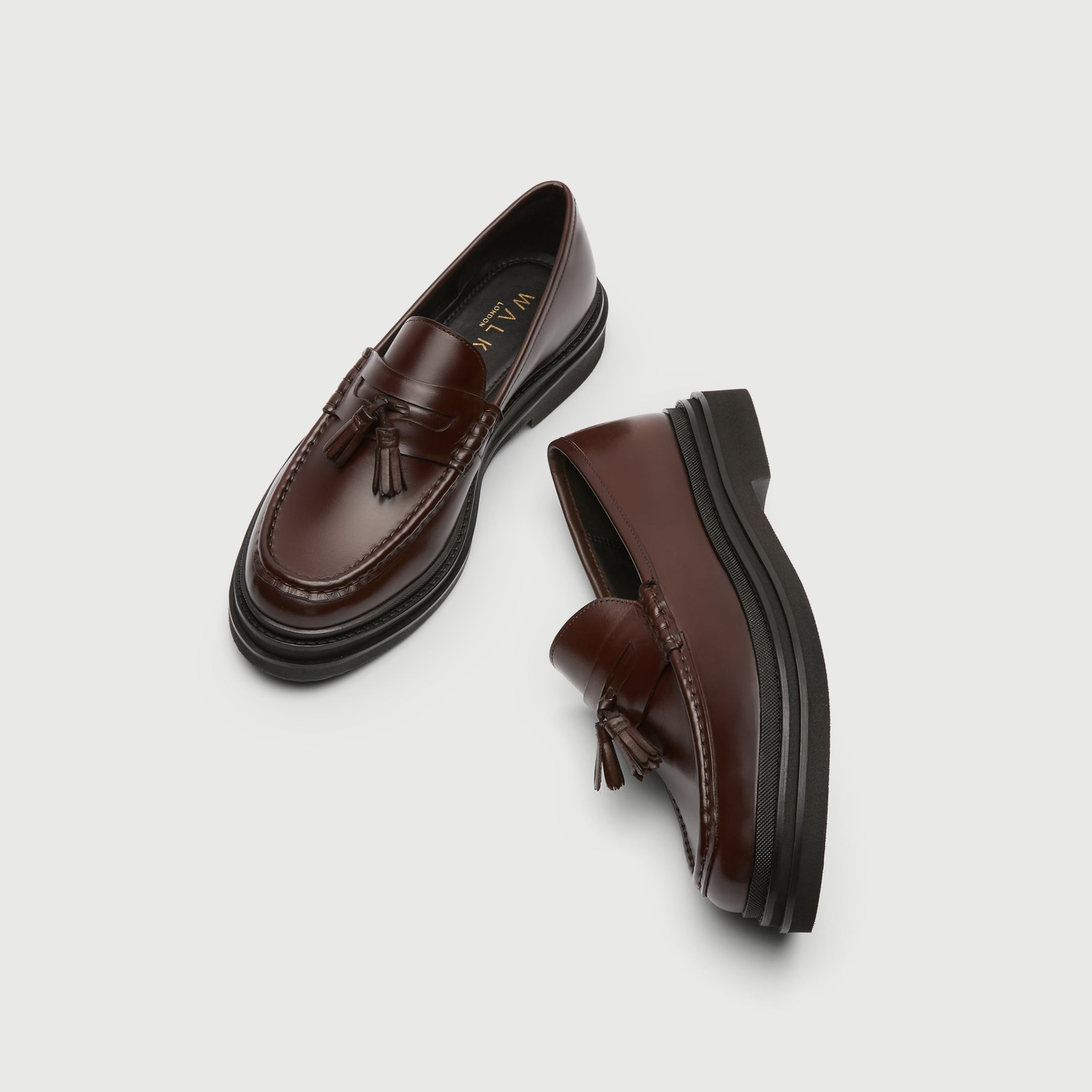 Walk London Mens Brooklyn Tassel Loafer in Brown Leather