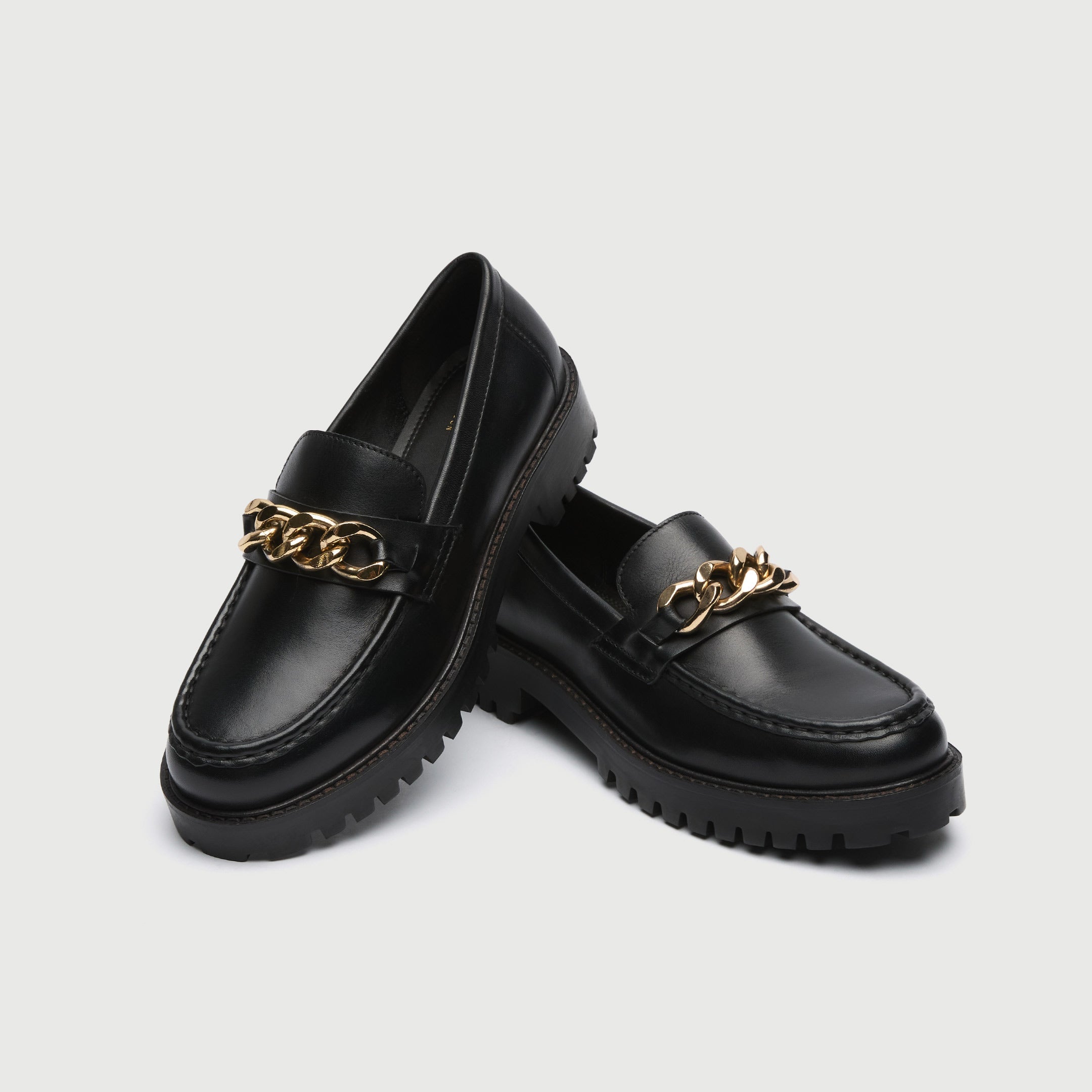 Womens Clara Chain Loafer in Black Leather