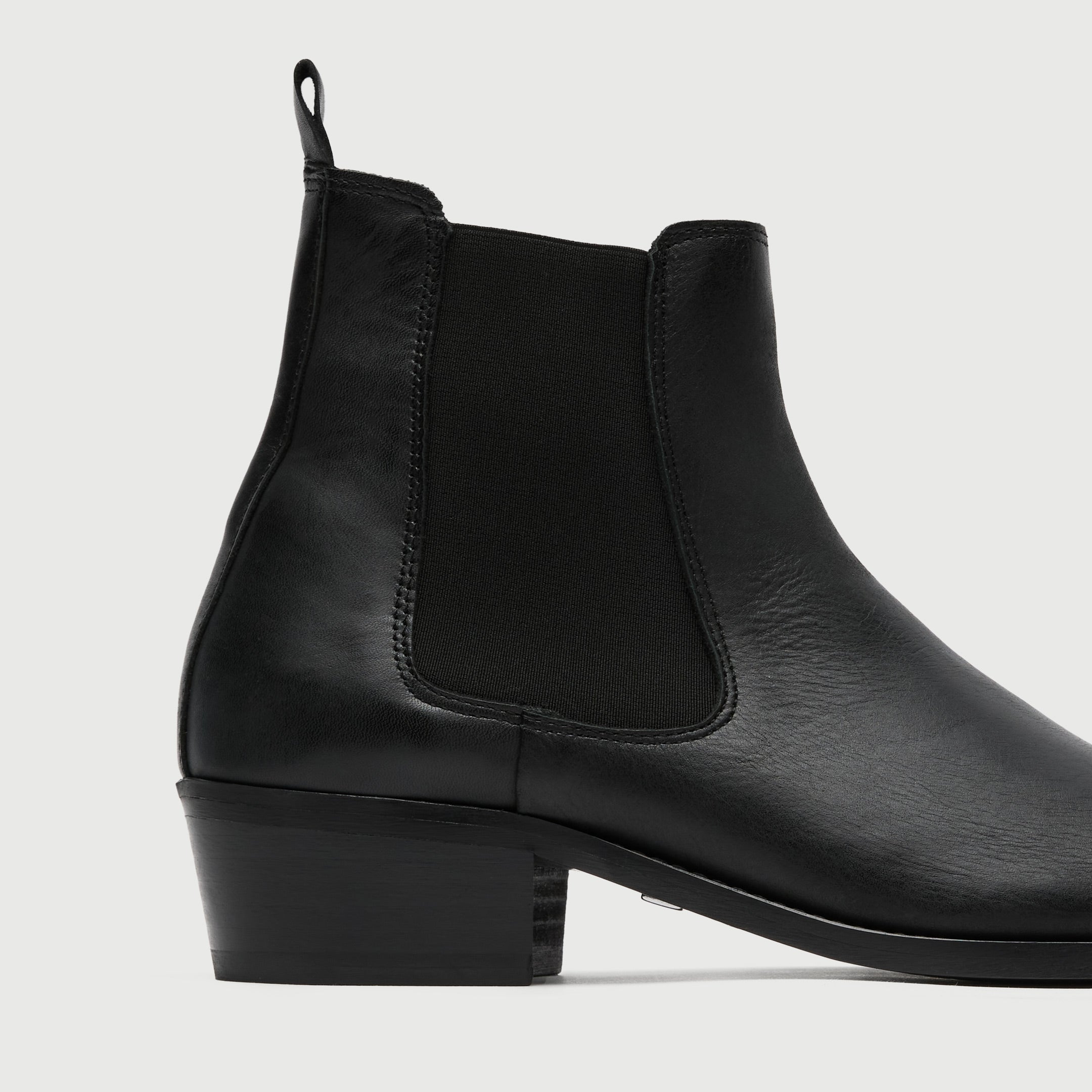 Walk London Mens Hoxton Cuban Heel Chelsea Boot in Black Leather