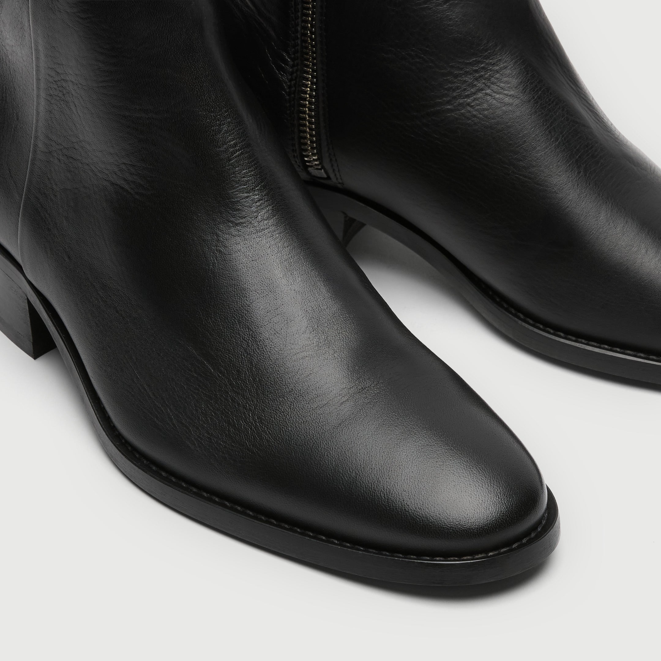 Walk London Mens Hoxton Zip Up Cuban Heel Boot in Black Leather