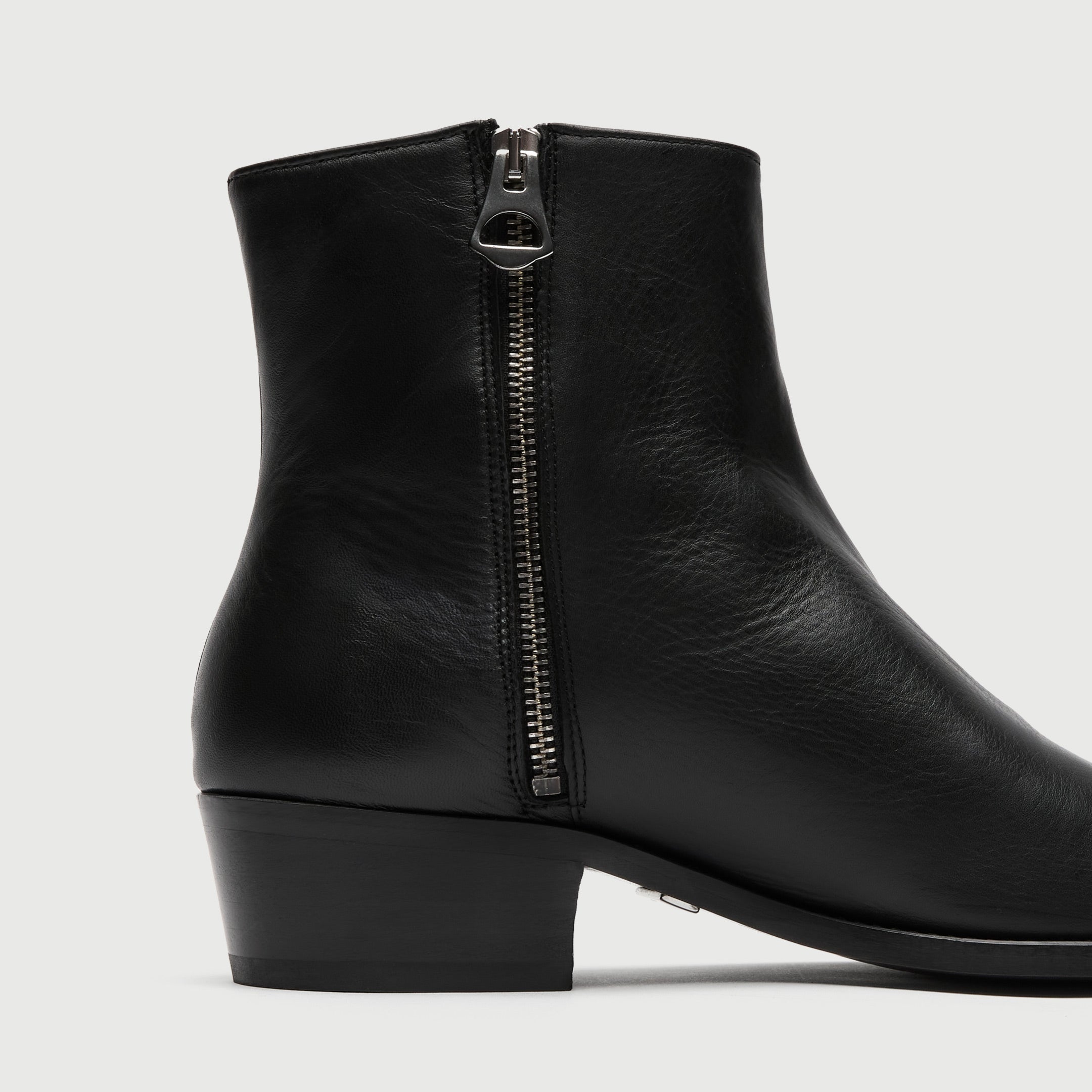 Walk London Mens Hoxton Zip Up Cuban Heel Boot in Black Leather