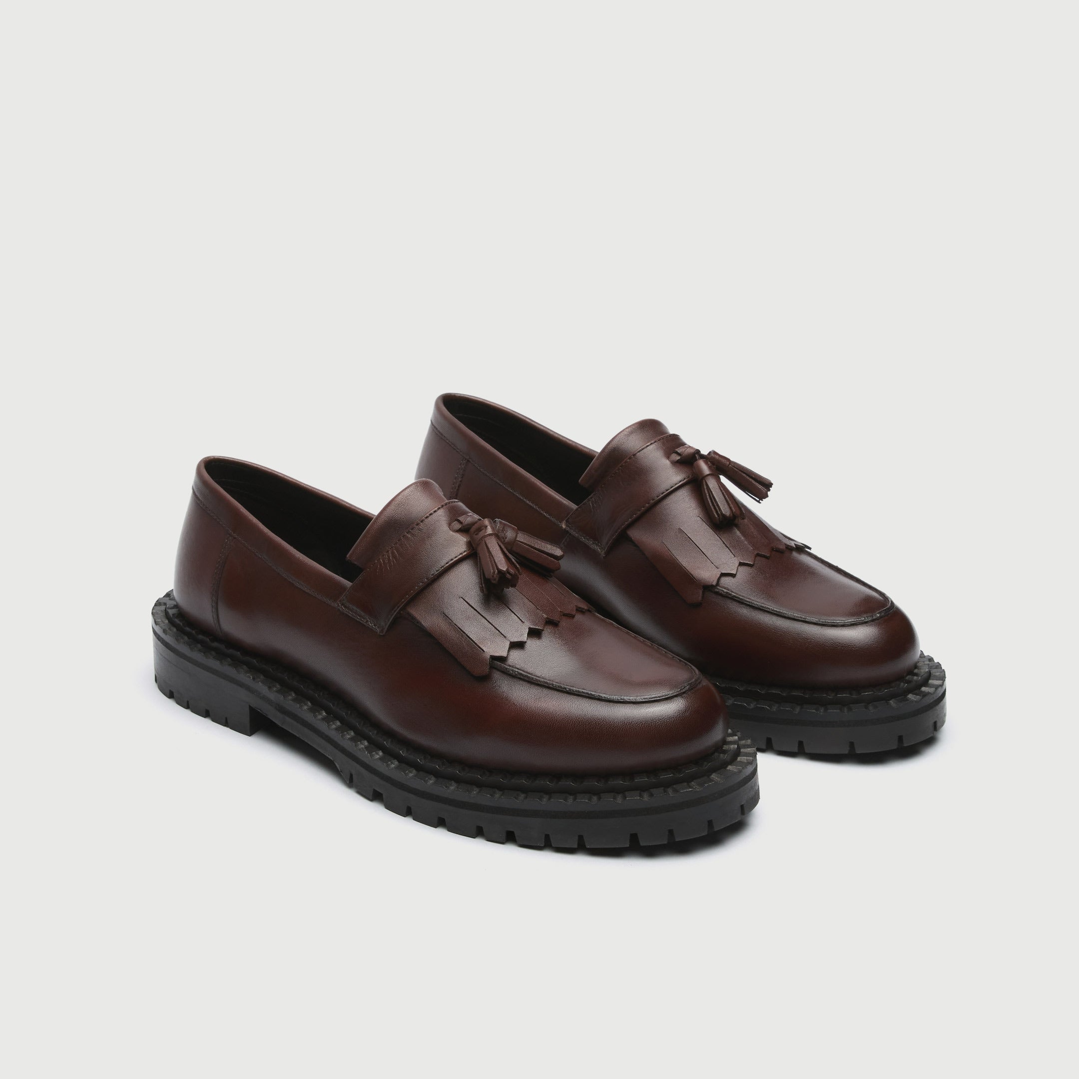 WALK London Mens Jagger Tassel Loafer in Brown Leather