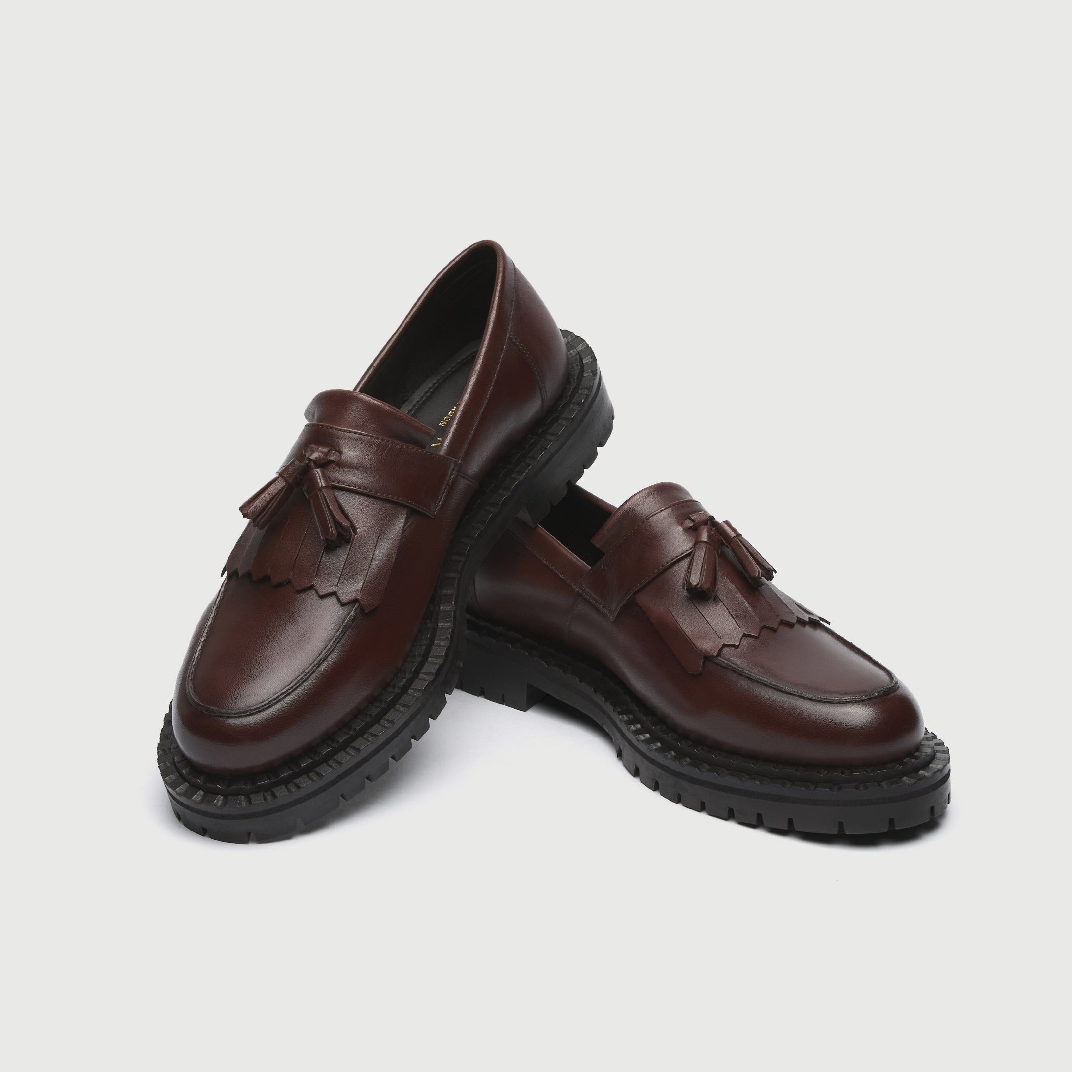 WALK London Mens Jagger Tassel Loafer in Brown Leather