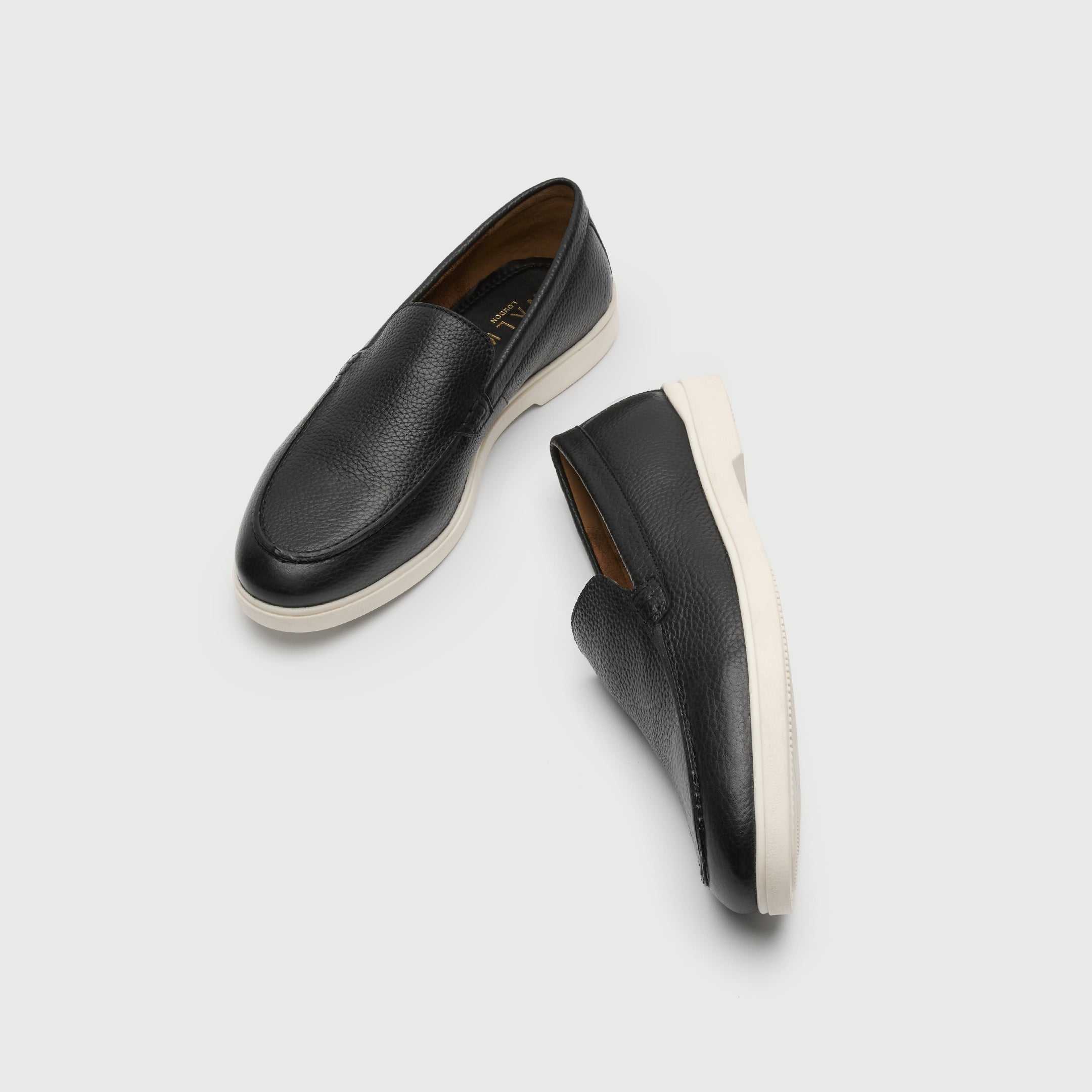 Walk London Mens Joshua Slip On in Black Leather