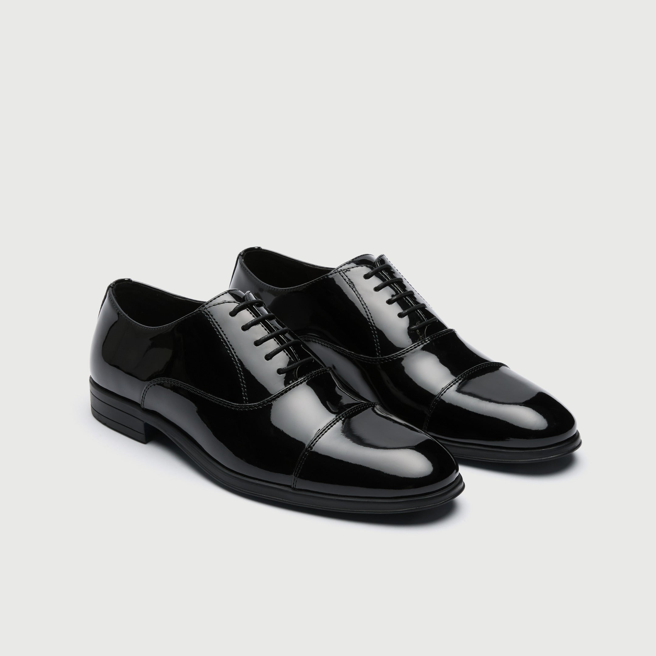 WALK London Mens Oscar Oxford Toe Cap in Black Patent Leather