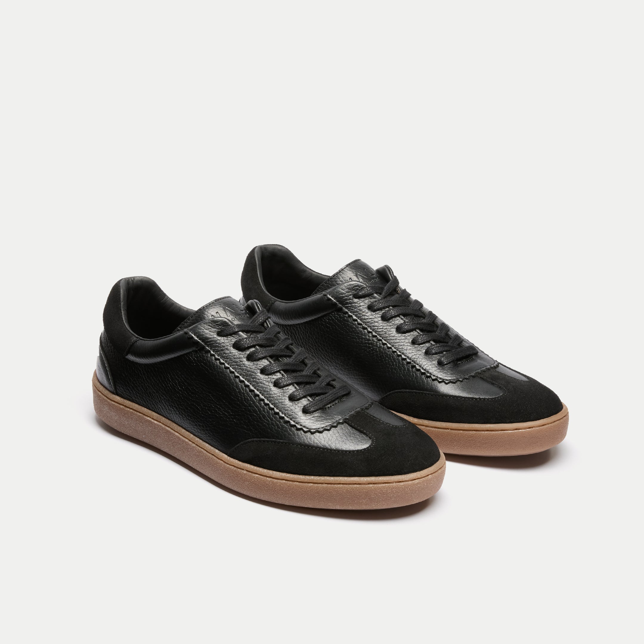 Mens Lisbon Trainer in Black Leather | Walk London