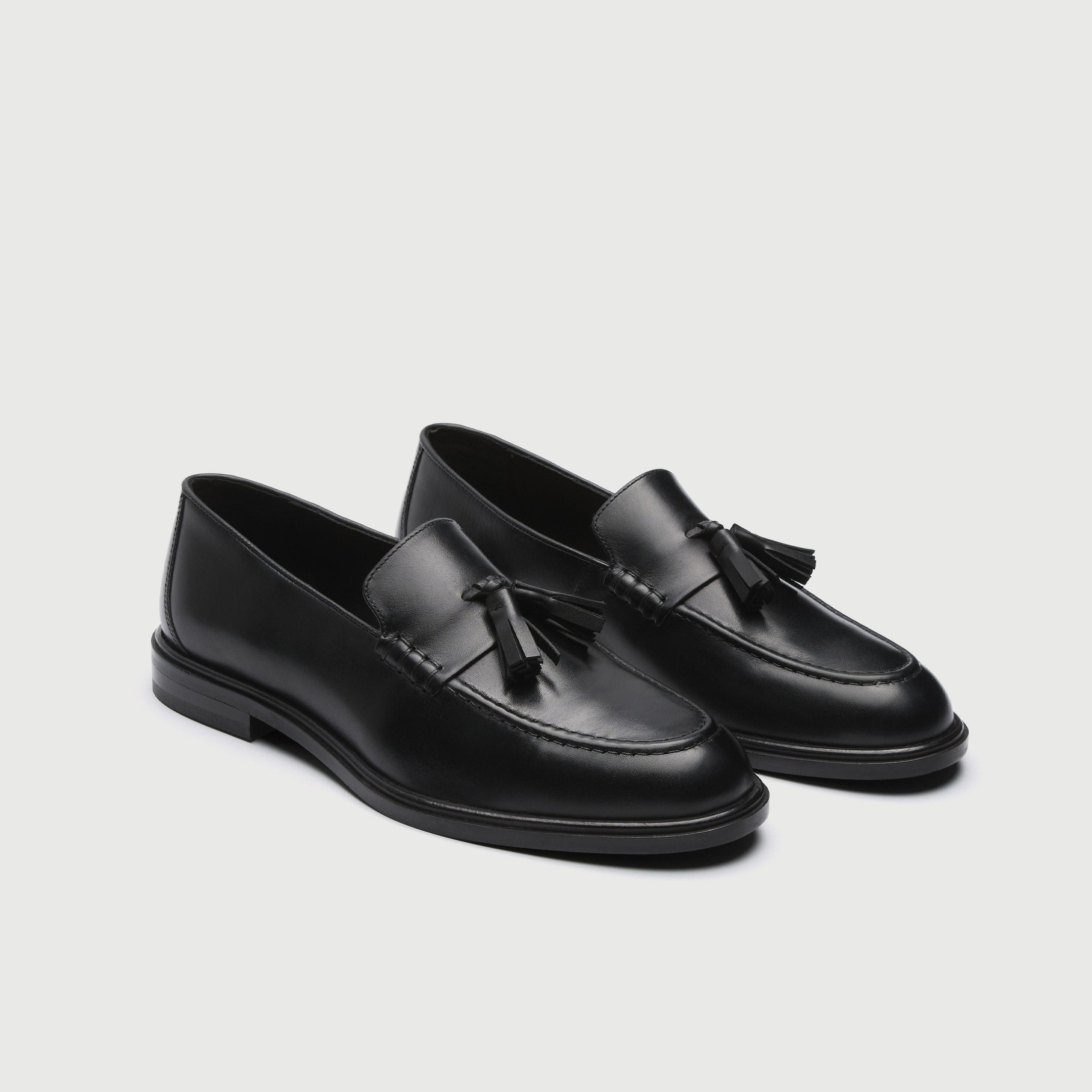 WALK London Mens Black Leather Putney Tassel Loafer