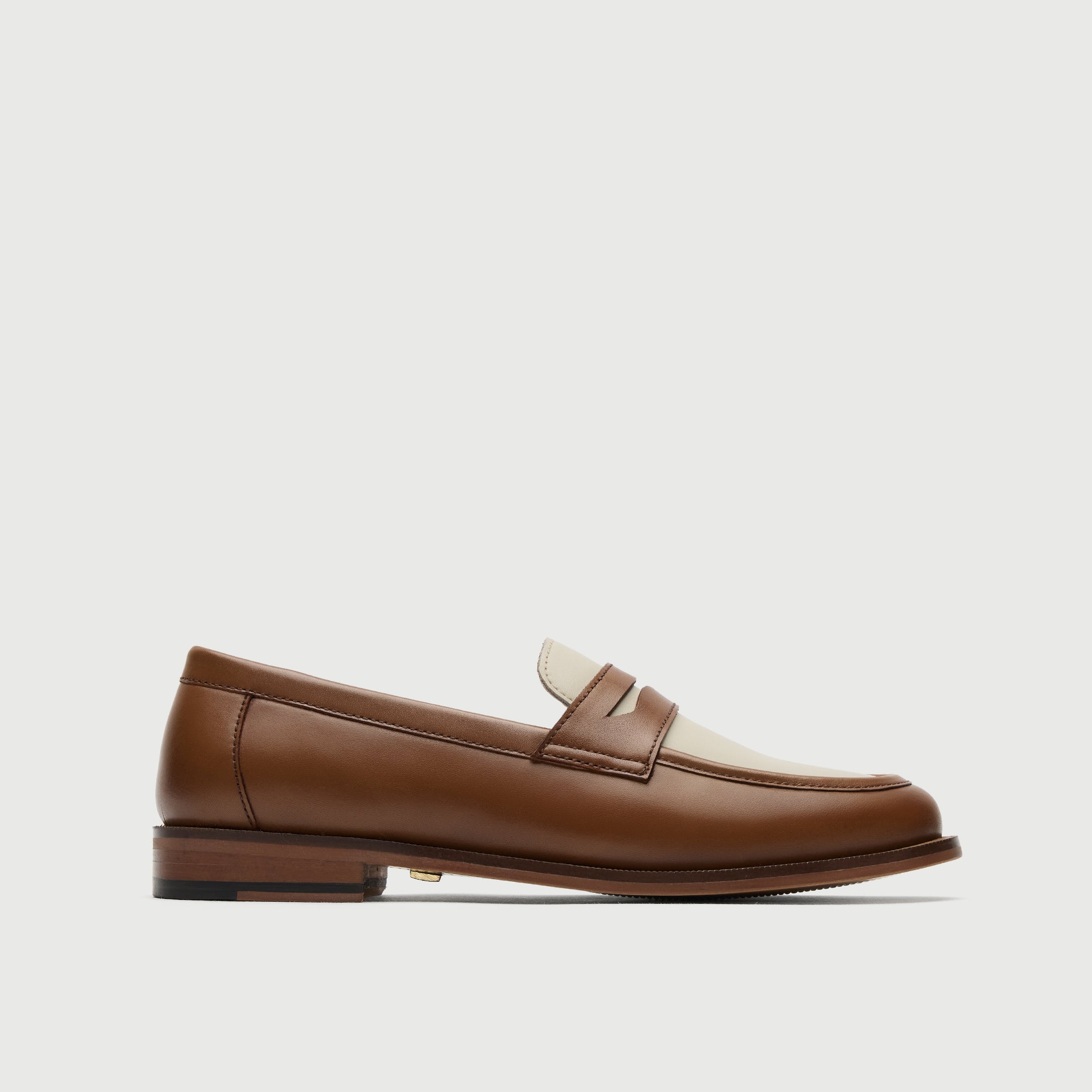 Walk London Womens Rhea Saddle Loafer in Tan Leather