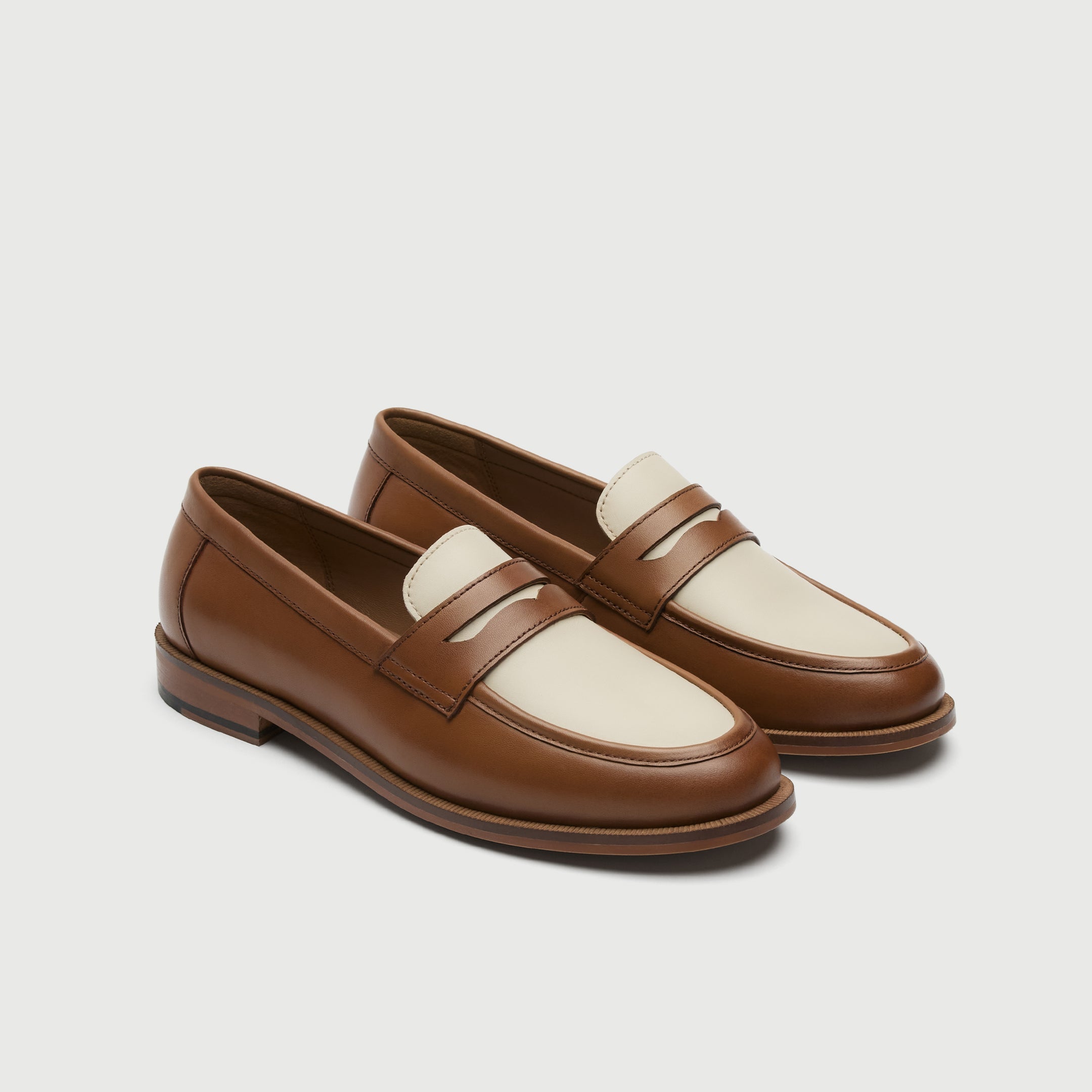 Walk London Womens Rhea Saddle Loafer in Tan Leather