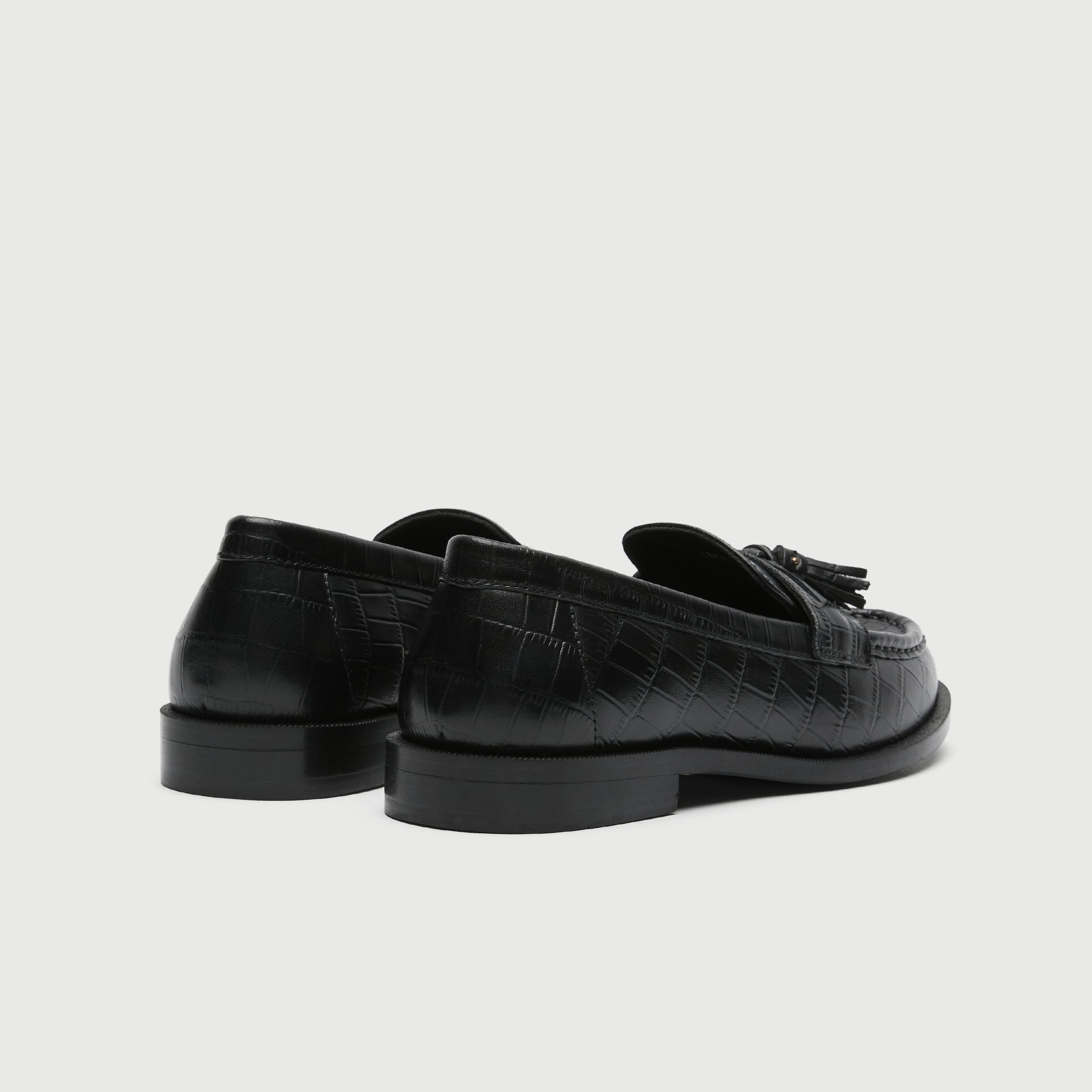 Walk London Womens Rhea Tassel Loafer in Black Leather