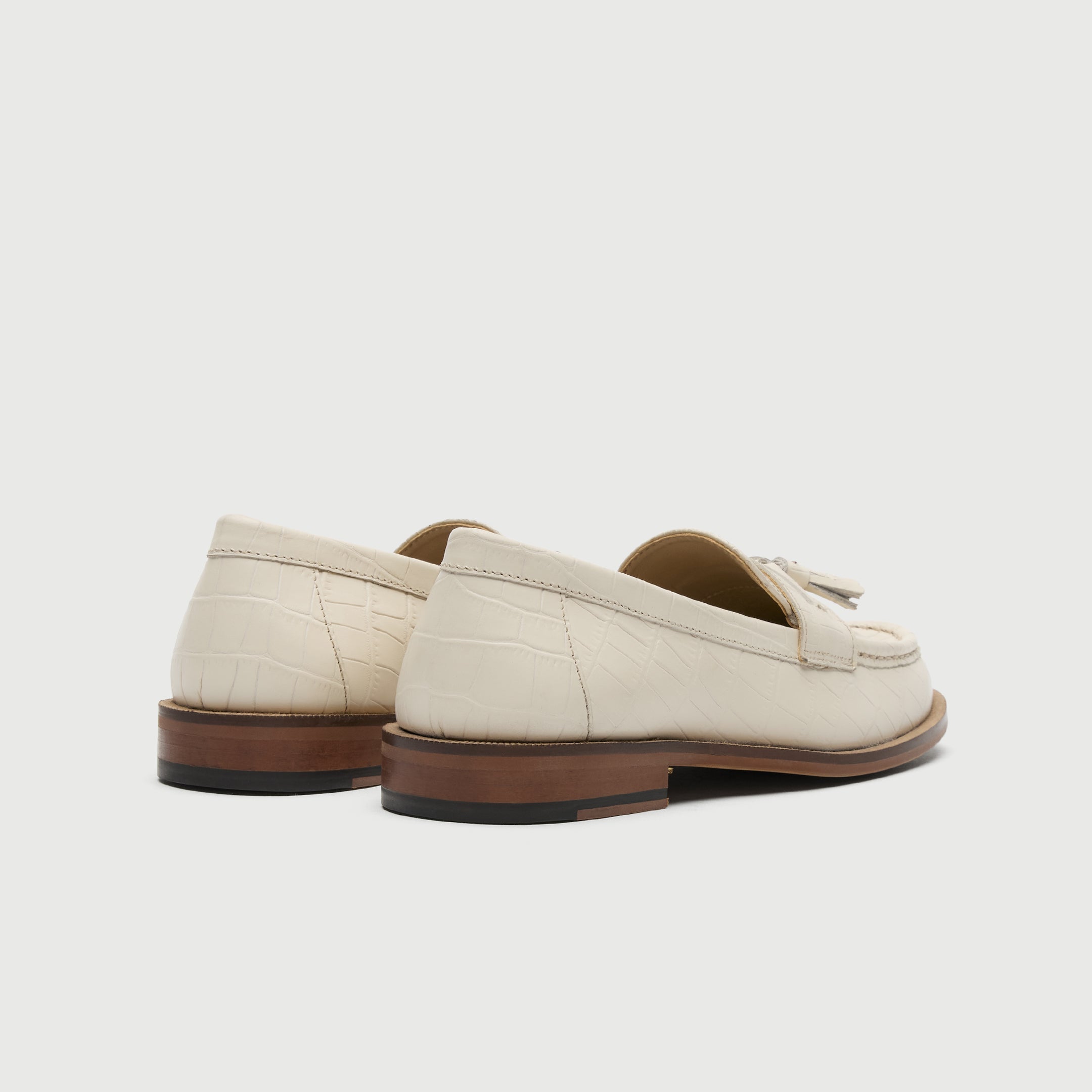 Walk London Womens Rhea Tassel Loafer in Off White Leather