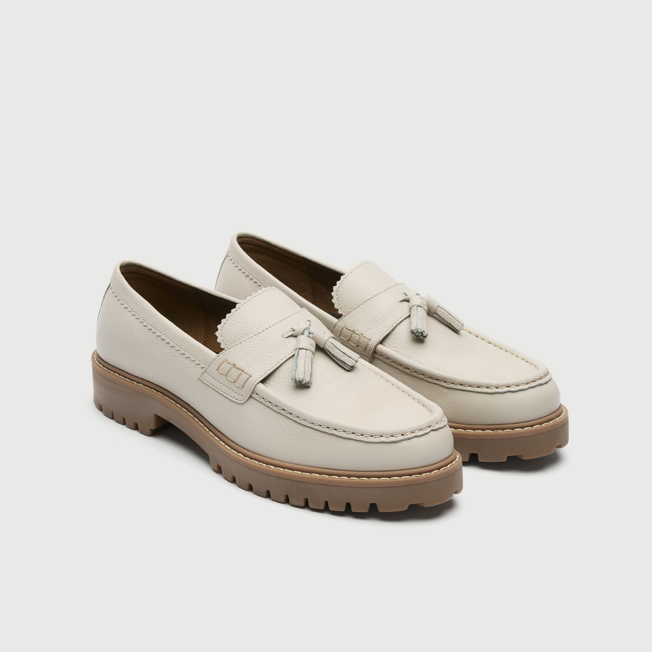 Walk London Mens Sean Tassel Loafer in Off White Grain Leather