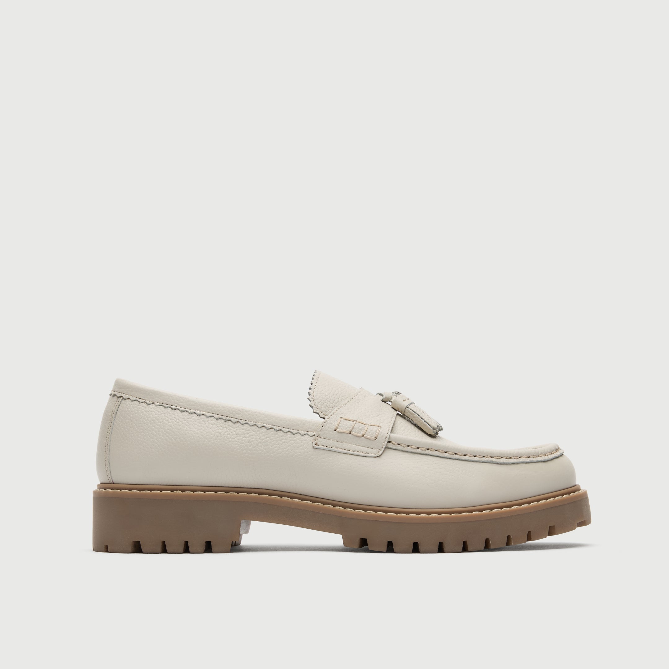 Walk London Mens Sean Tassel Loafer in Off White Grain Leather