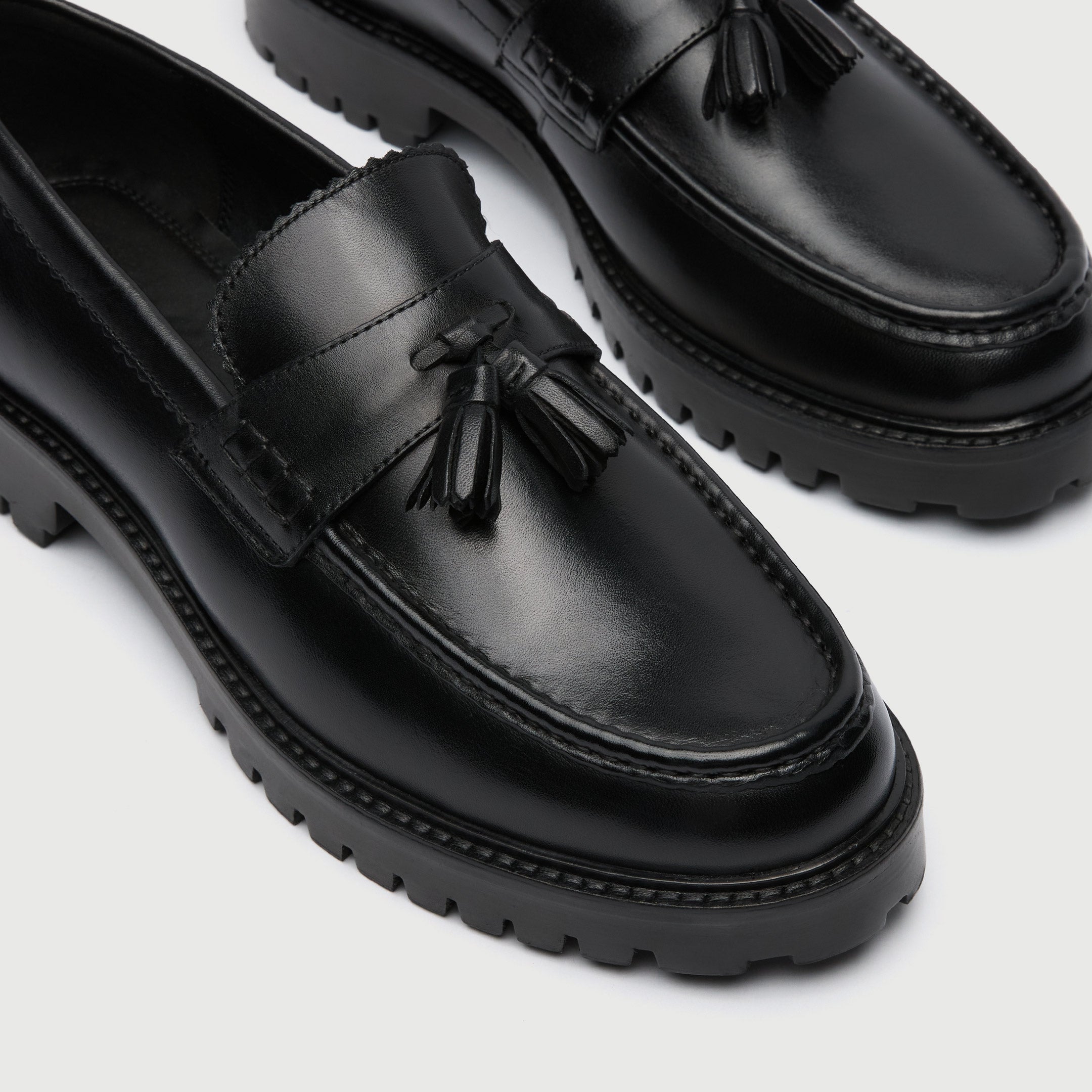 WALK London Men's Sean Tassel Loafer in Black Leather