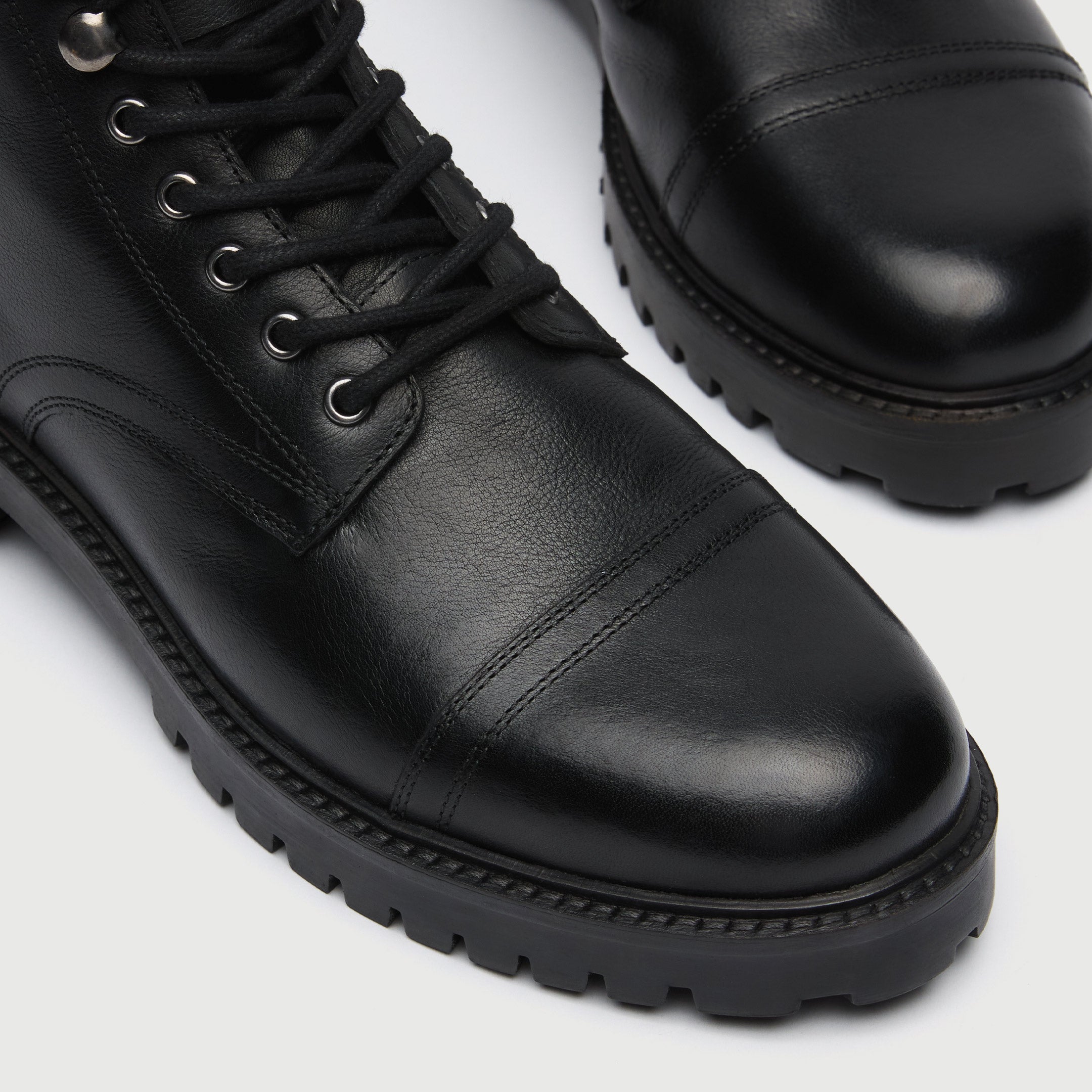 Walk London Mens - Sean Toe Cap Boot - Black Leather