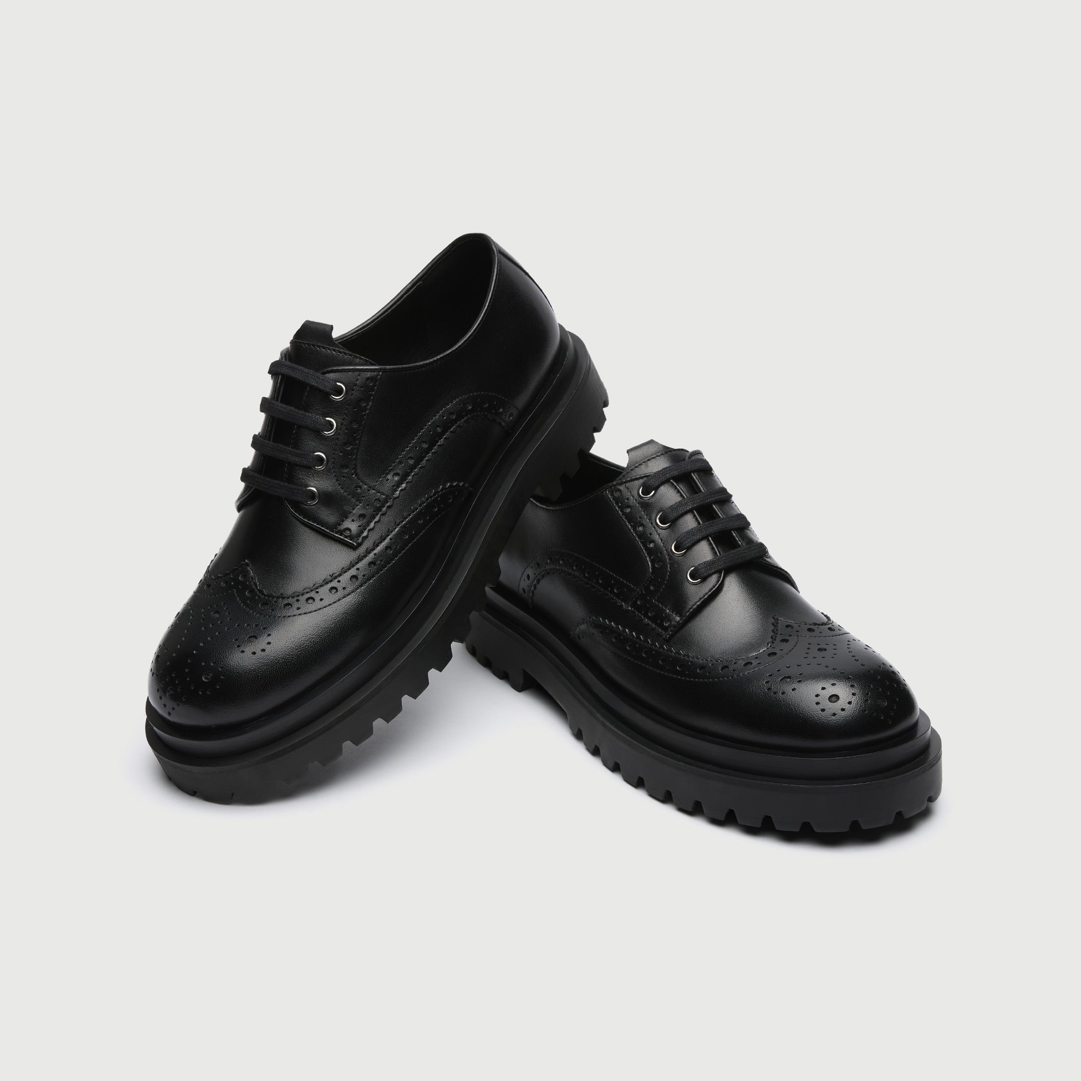 WALK London Mens Sully Brogue in Black Leather